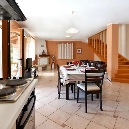 Goran - Prc609 By Interhome * Tinjan